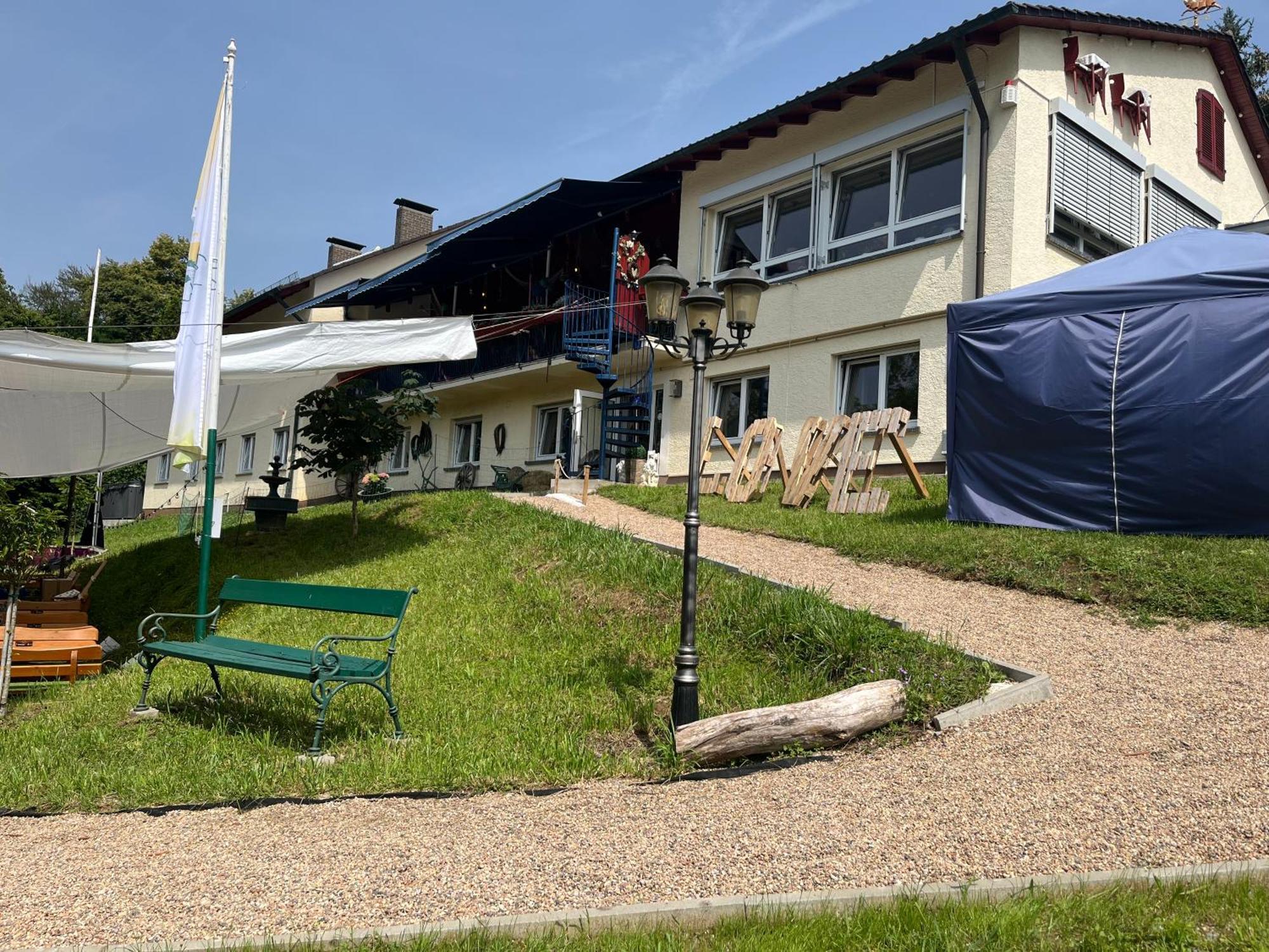 Hotel-Restaurant Berghof Johannesberg Buitenkant foto