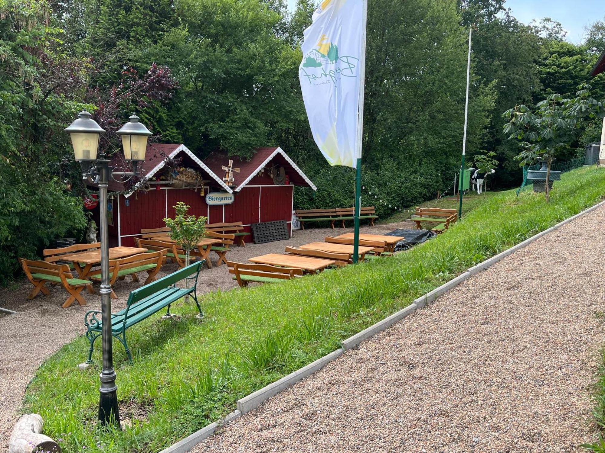 Hotel-Restaurant Berghof Johannesberg Buitenkant foto